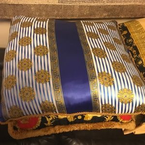 Versace pillow like new auth no defects